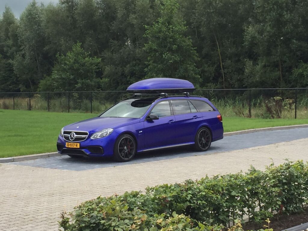 Mercedes E-AMG Combi (3M Satin MystiqueBlue metallic)