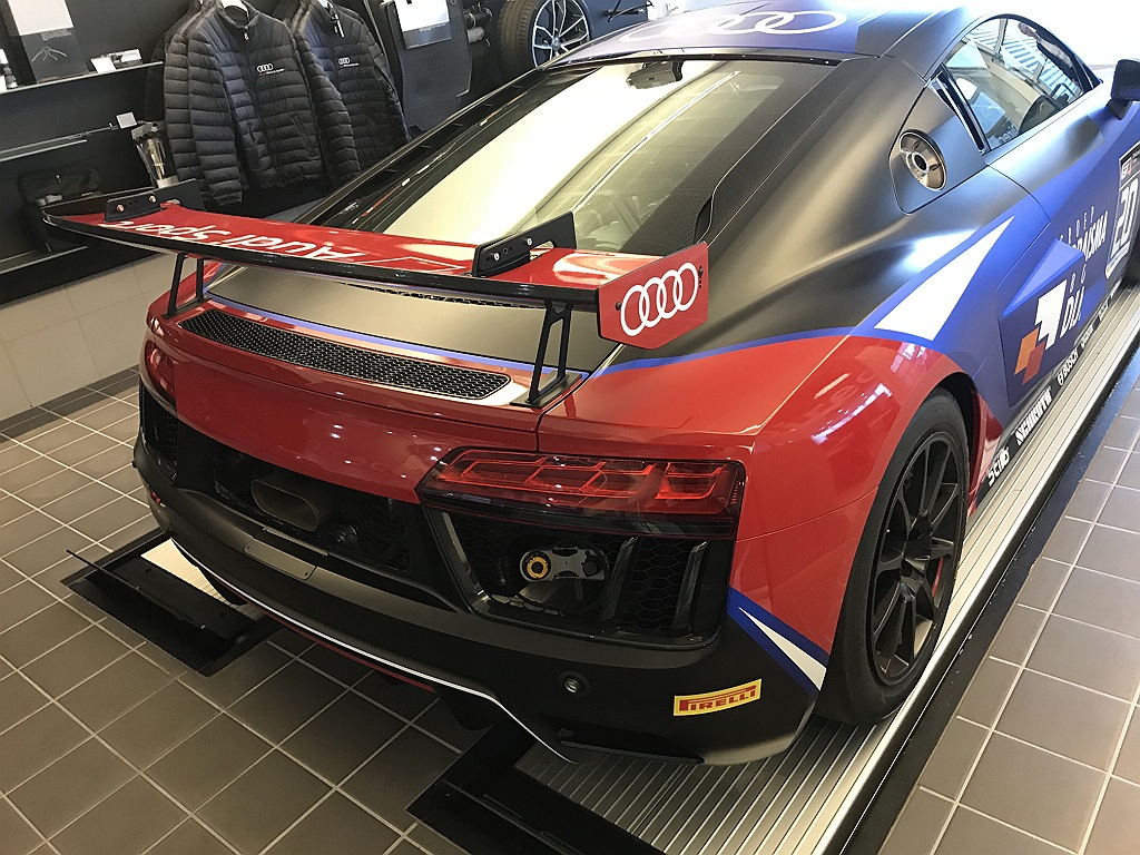 Audi R8 LMS (Racedesign in Glossy white, Blue, CarmineRed)