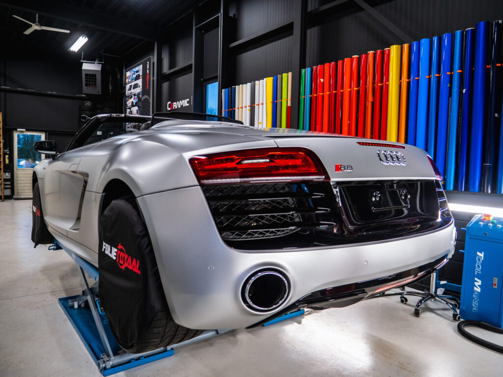 Audi R8 V10 Frozen Silver Full