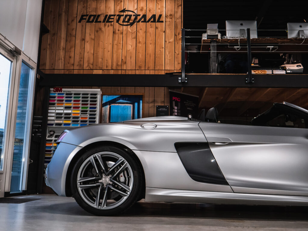 Audi R8 V10 Frozen Silver Full