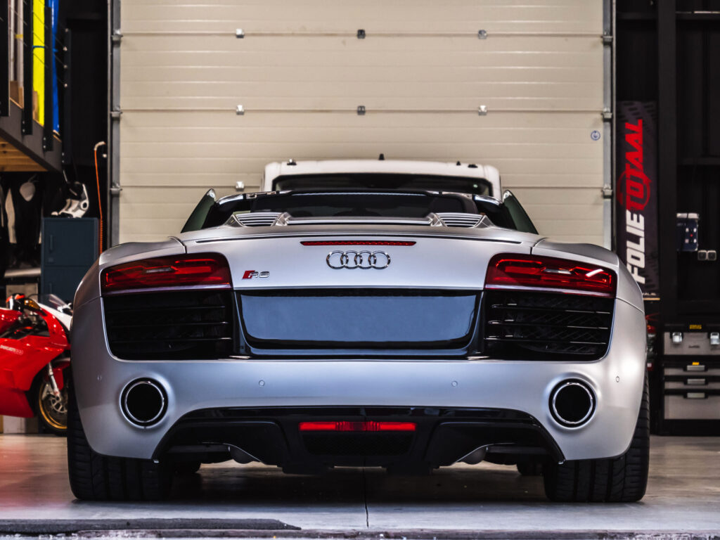 Audi R8 V10 Frozen Silver Full