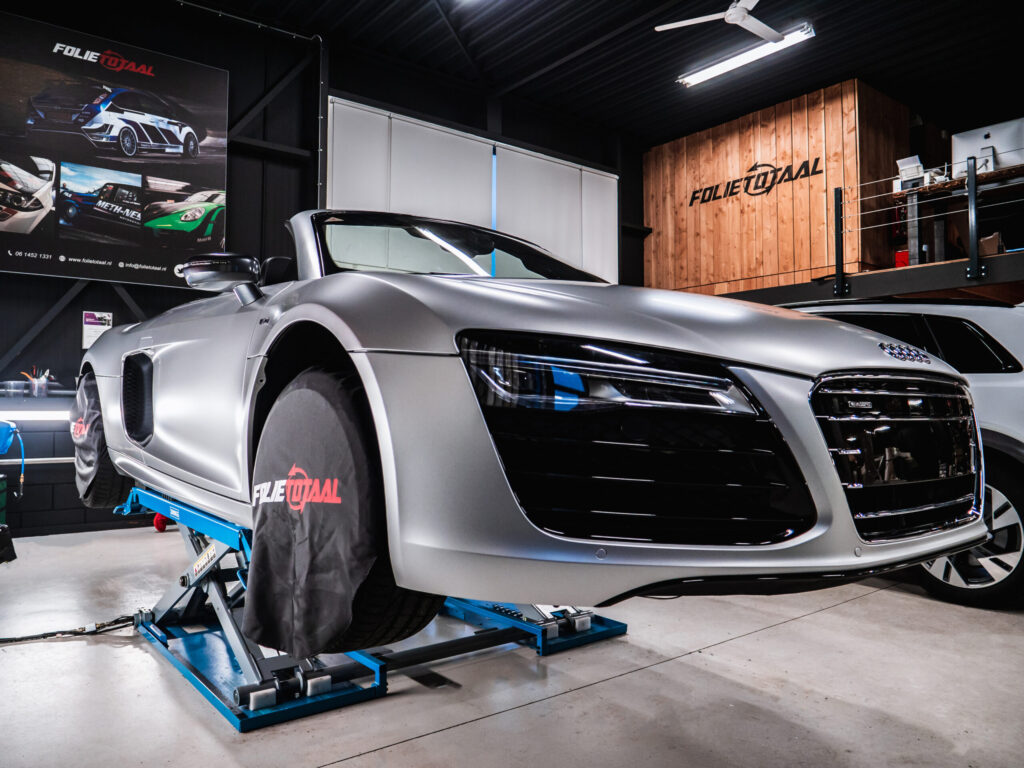 Audi R8 V10 Frozen Silver Full