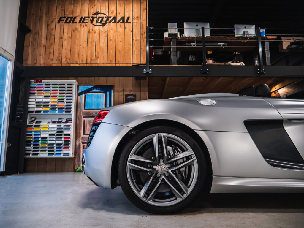 Audi R8 V10 Frozen Silver Full