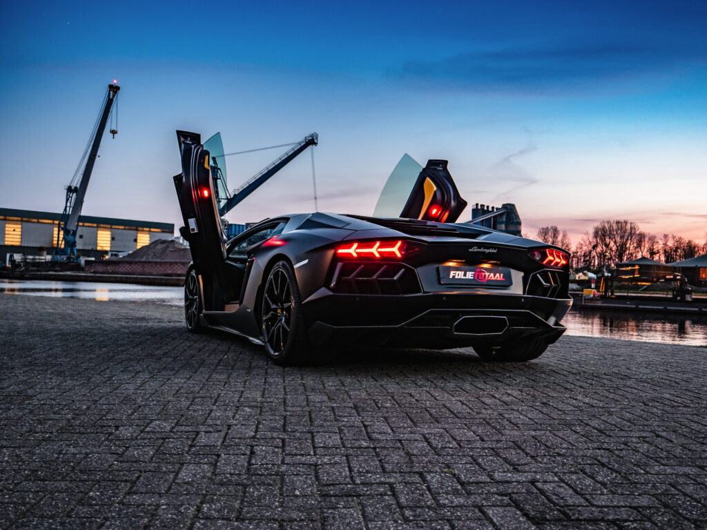 Lamborghini Aventador full matte PPF