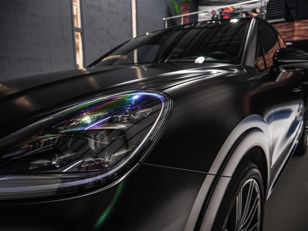 Porsche Cayenne Hybrid Satin Black