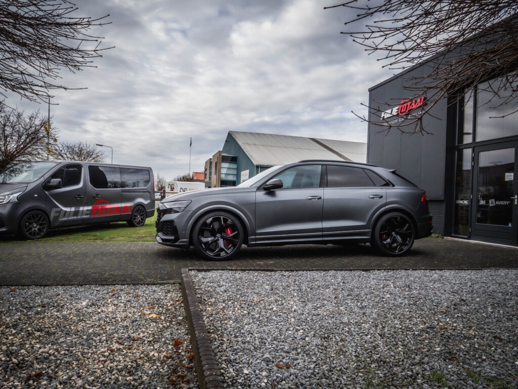 Audi RSQ8 Daytona gray / Matte Paint Protection Film