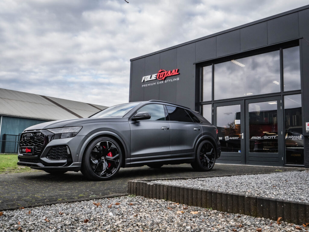 Audi RSQ8 Daytona gray / Matte Paint Protection Film
