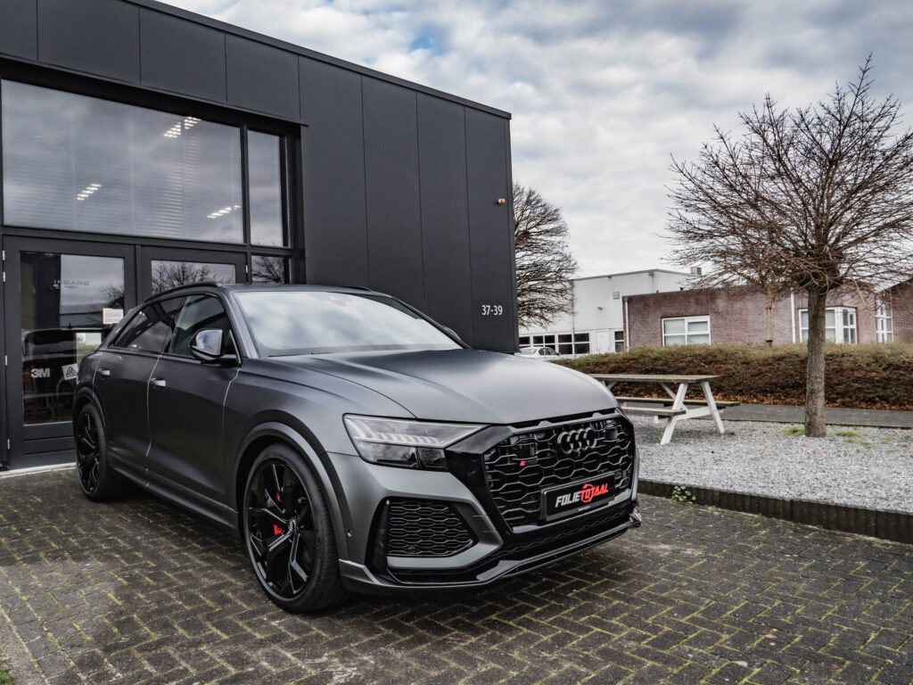Audi RSQ8 Daytona gray / Matte Paint Protection Film