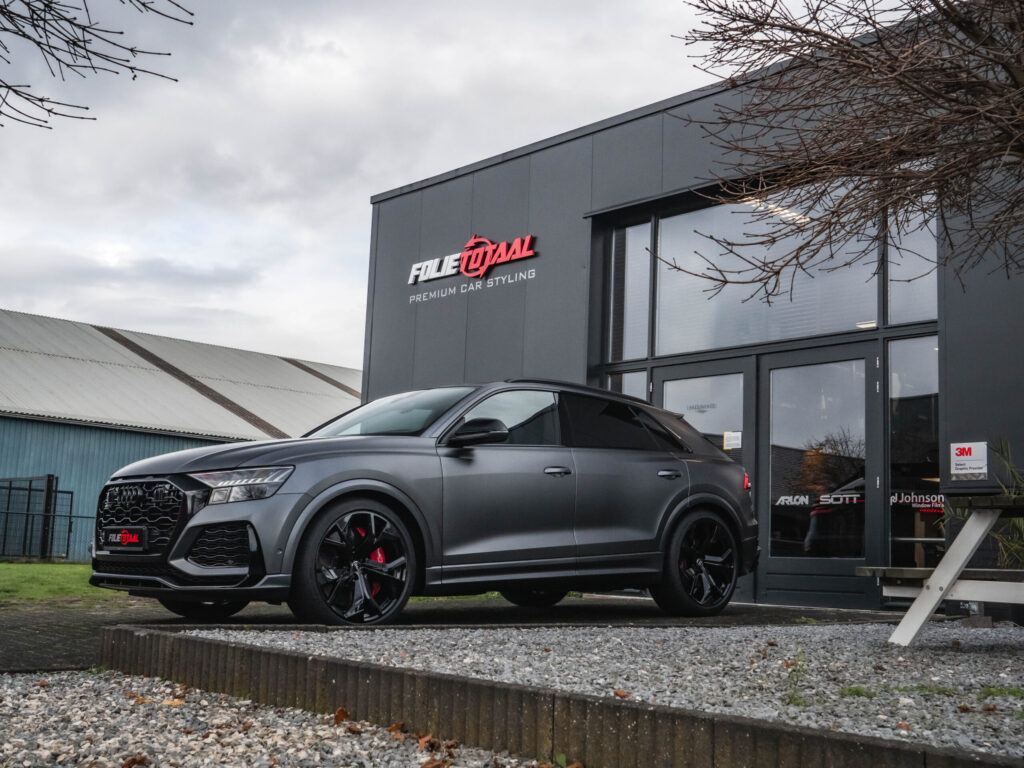 Audi RSQ8 Daytona gray / Matte Paint Protection Film