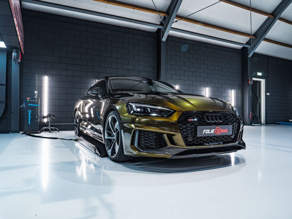 Audi RS5 Midnight Gold