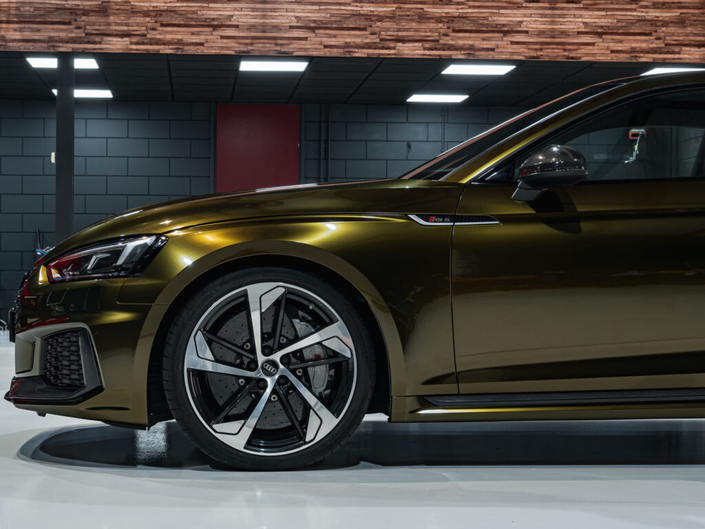 Audi RS5 Midnight Gold