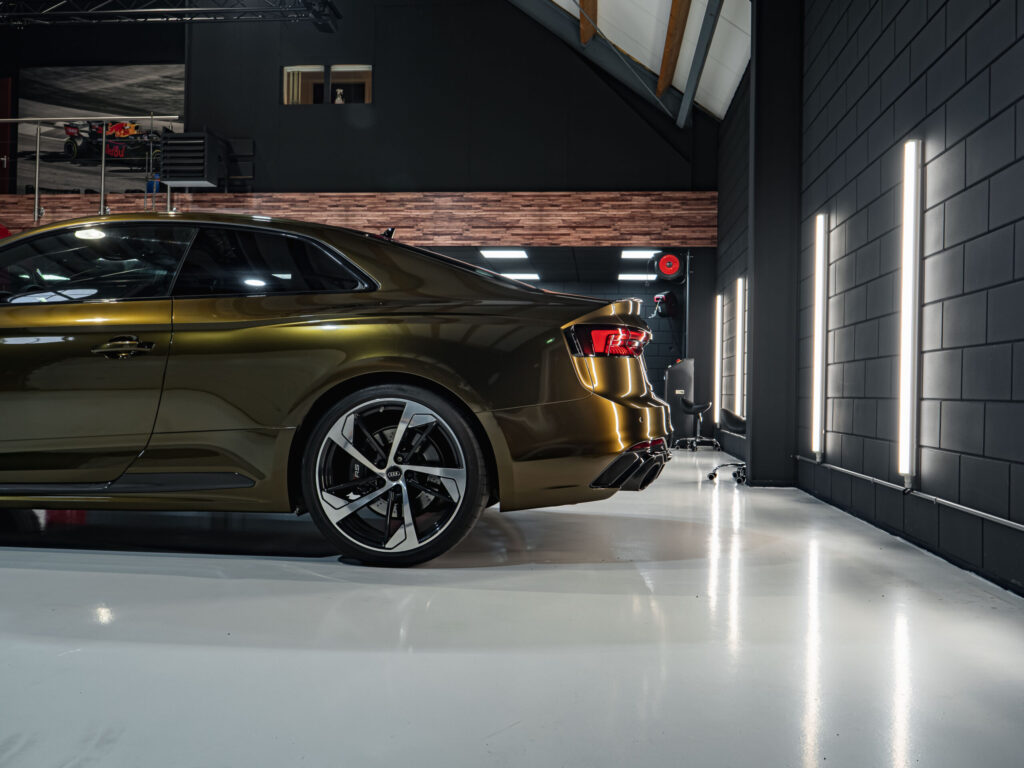 Audi RS5 Midnight Gold
