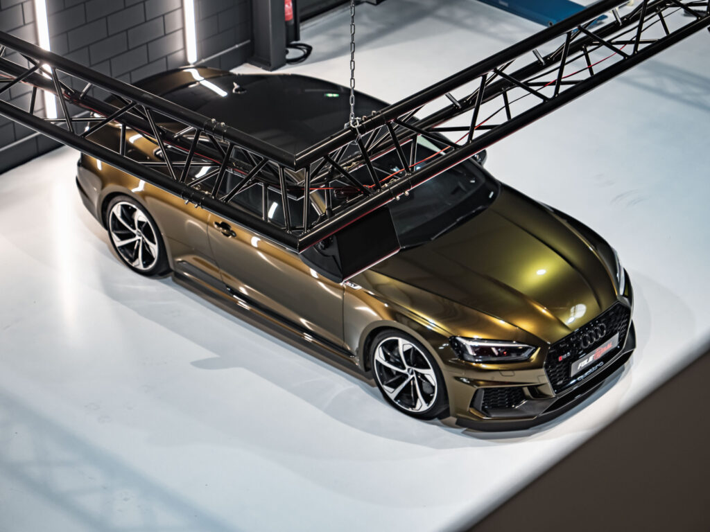 Audi RS5 Midnight Gold