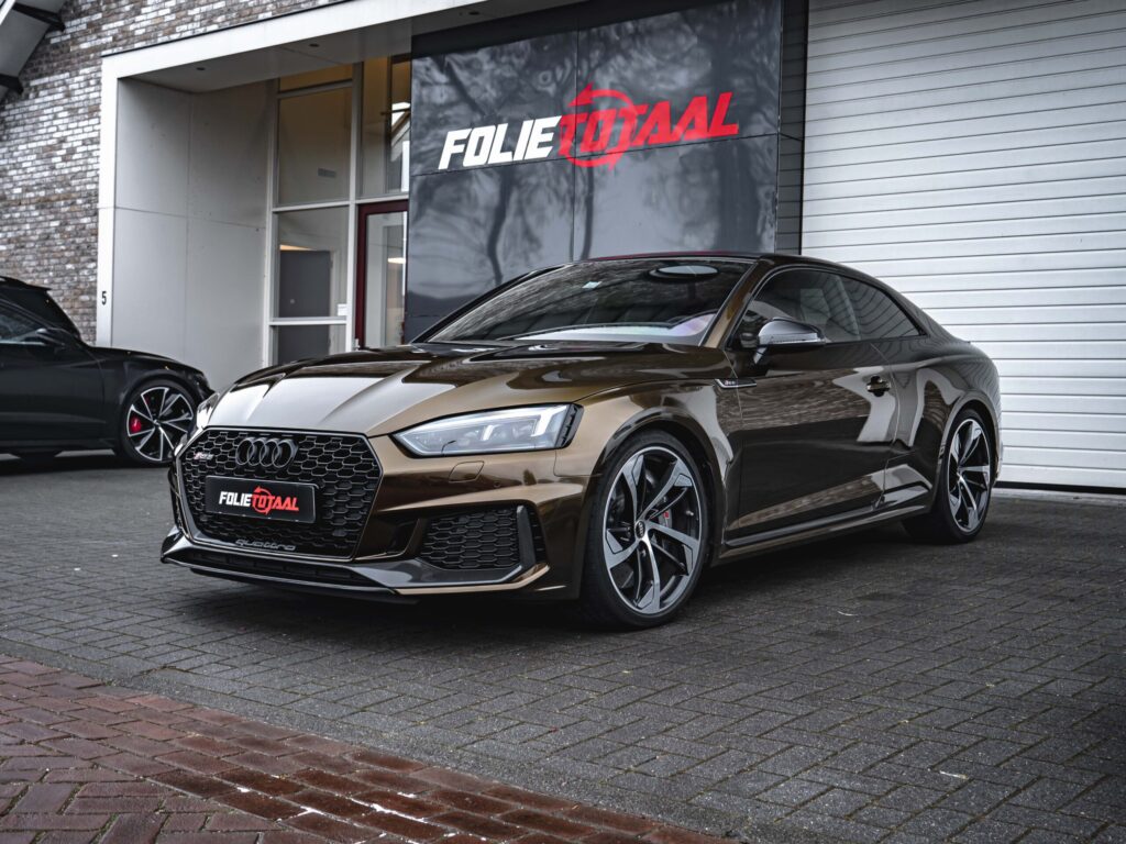 Audi RS5 Midnight Gold