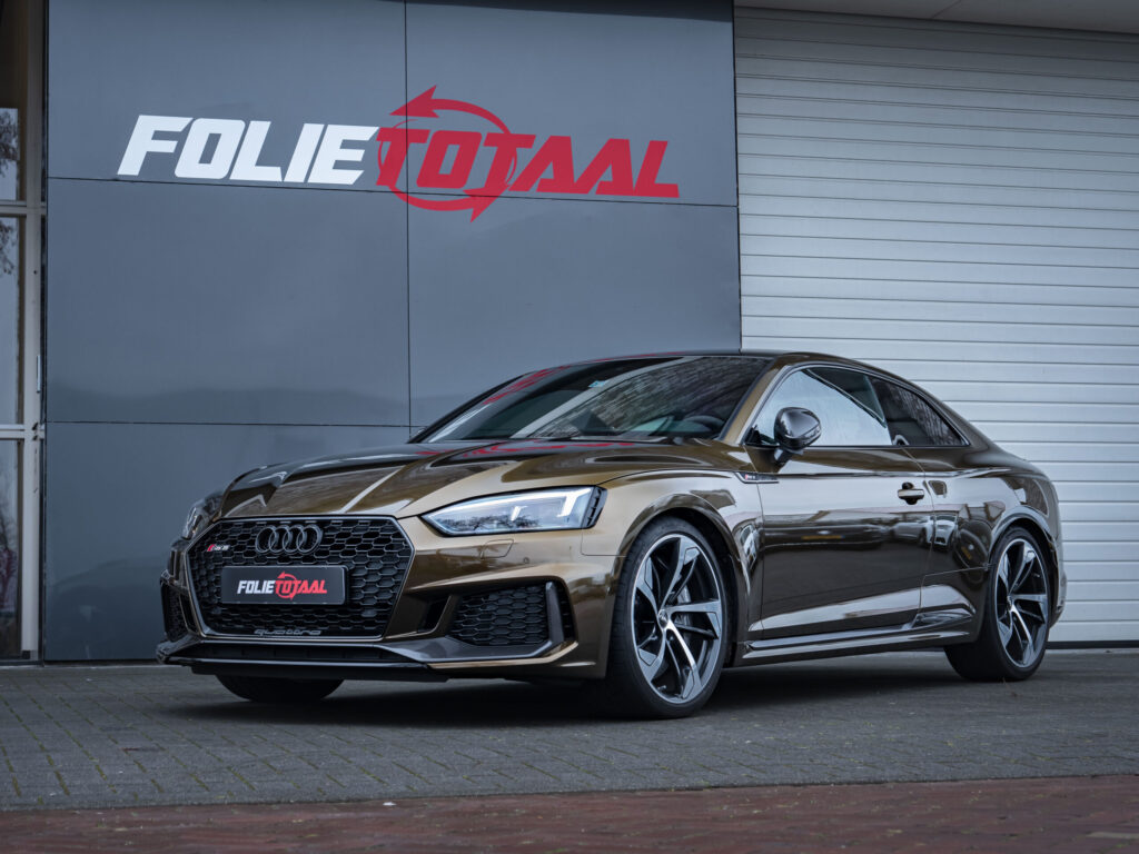 Audi RS5 Midnight Gold