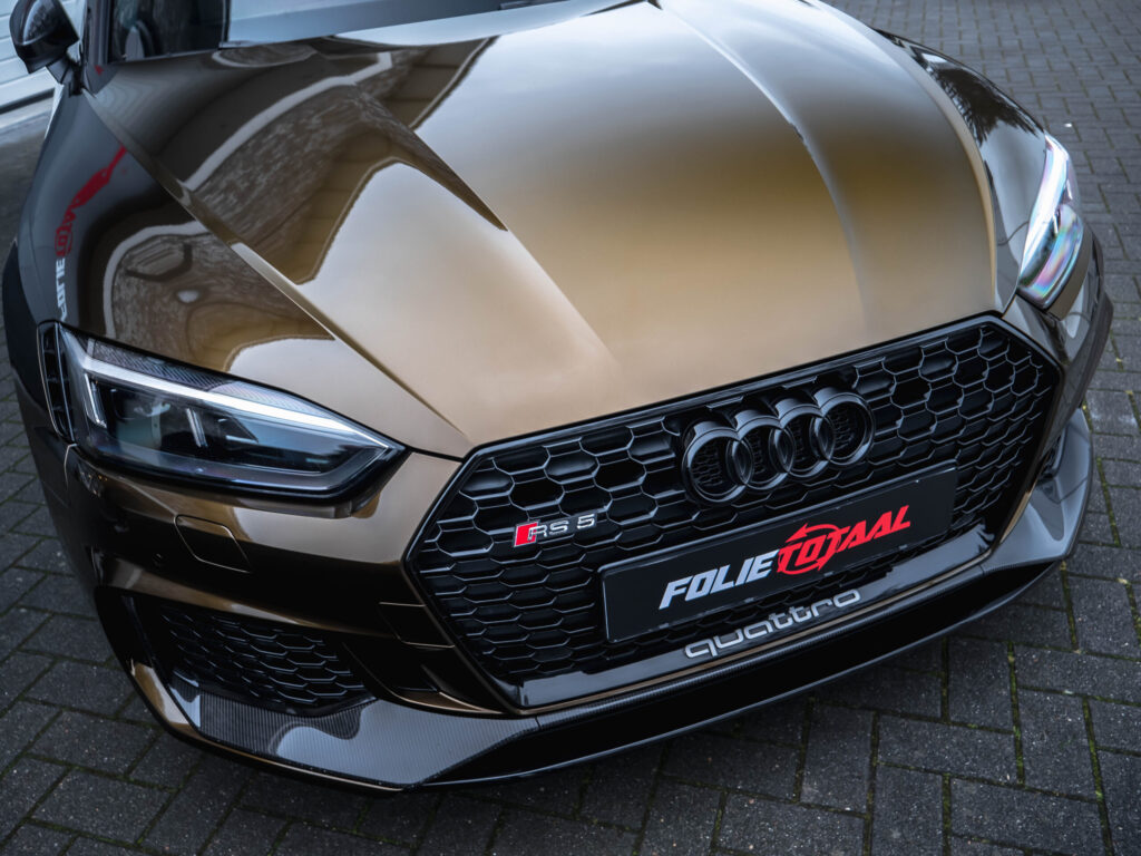Audi RS5 Midnight Gold