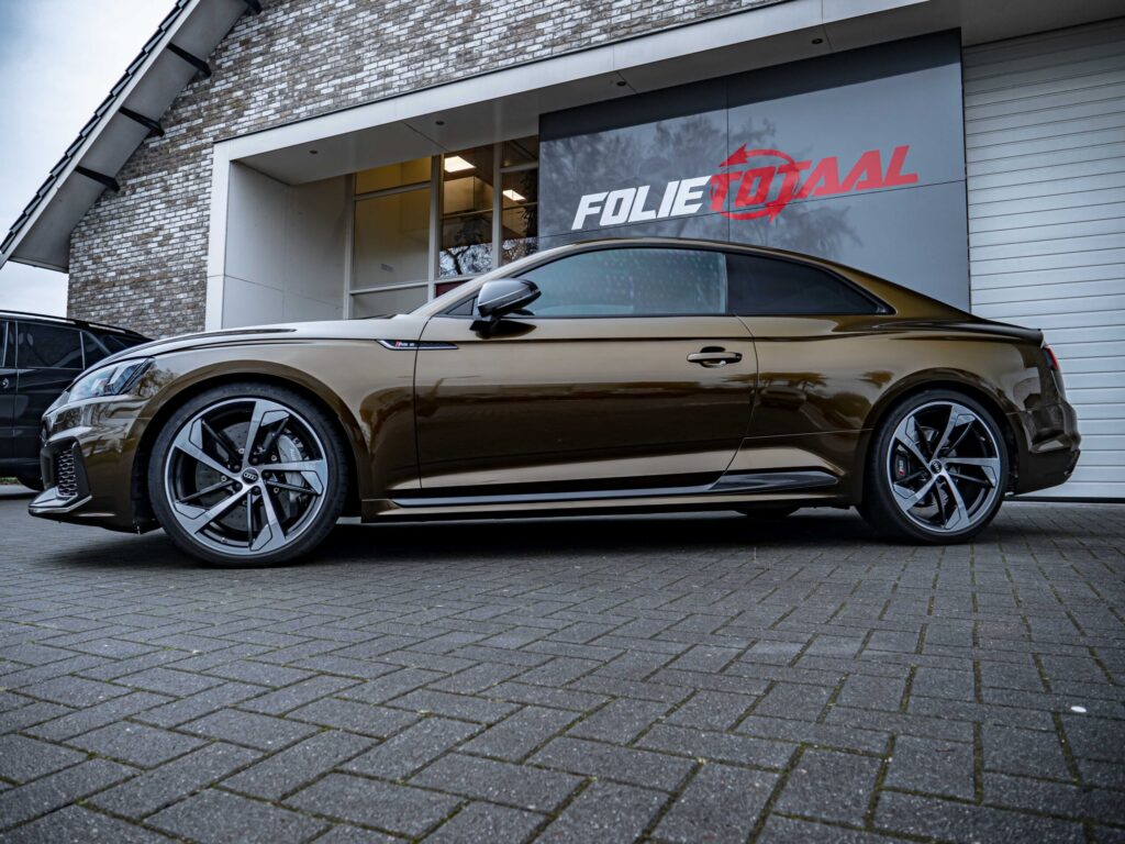 Audi RS5 Midnight Gold