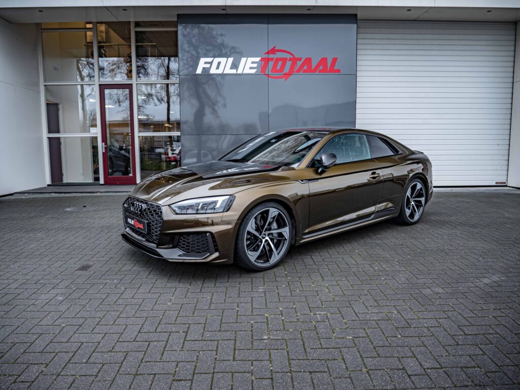 Audi RS5 Midnight Gold