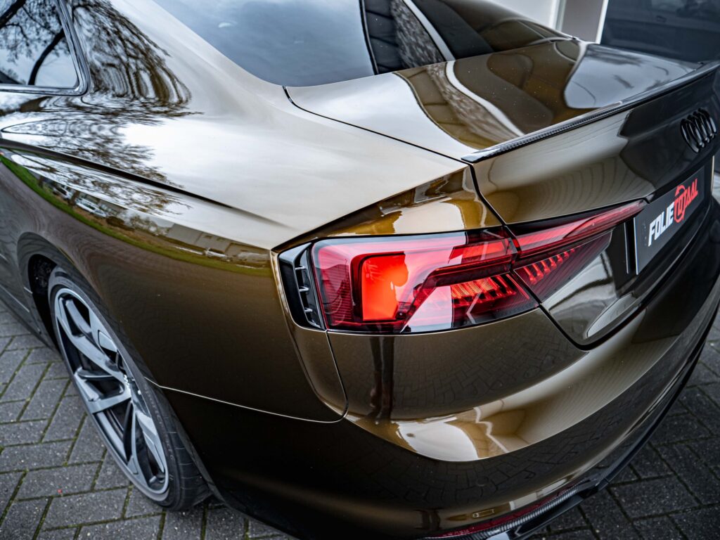 Audi RS5 Midnight Gold