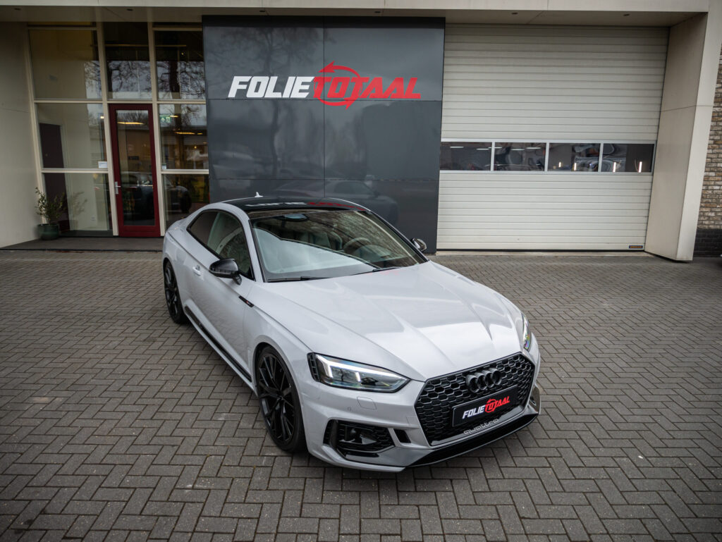 Audi RS5 Kreide full wrap & Carbon 3M Interieur Folie