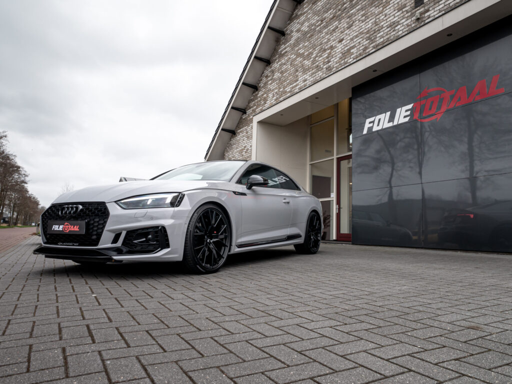 Audi RS5 Kreide full wrap & Carbon 3M Interieur Folie