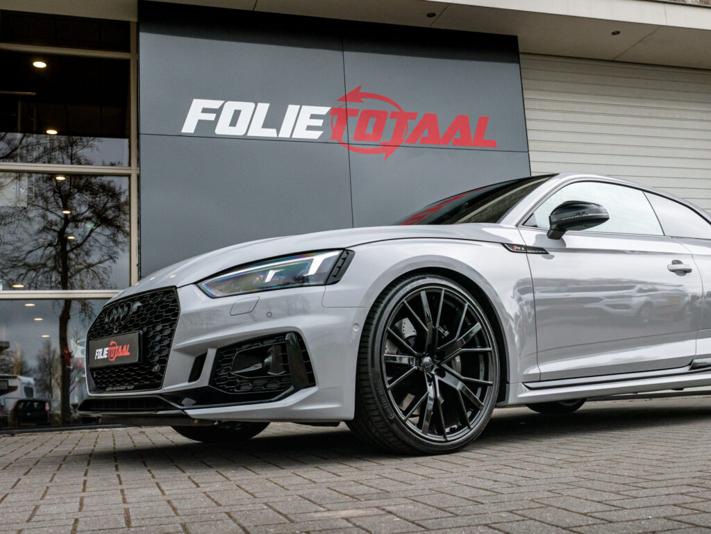 Audi RS5 Kreide full wrap & Carbon 3M Interieur Folie