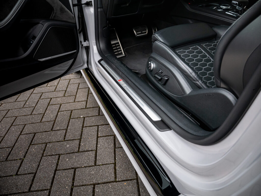 Audi RS5 Kreide full wrap & Carbon 3M Interieur Folie