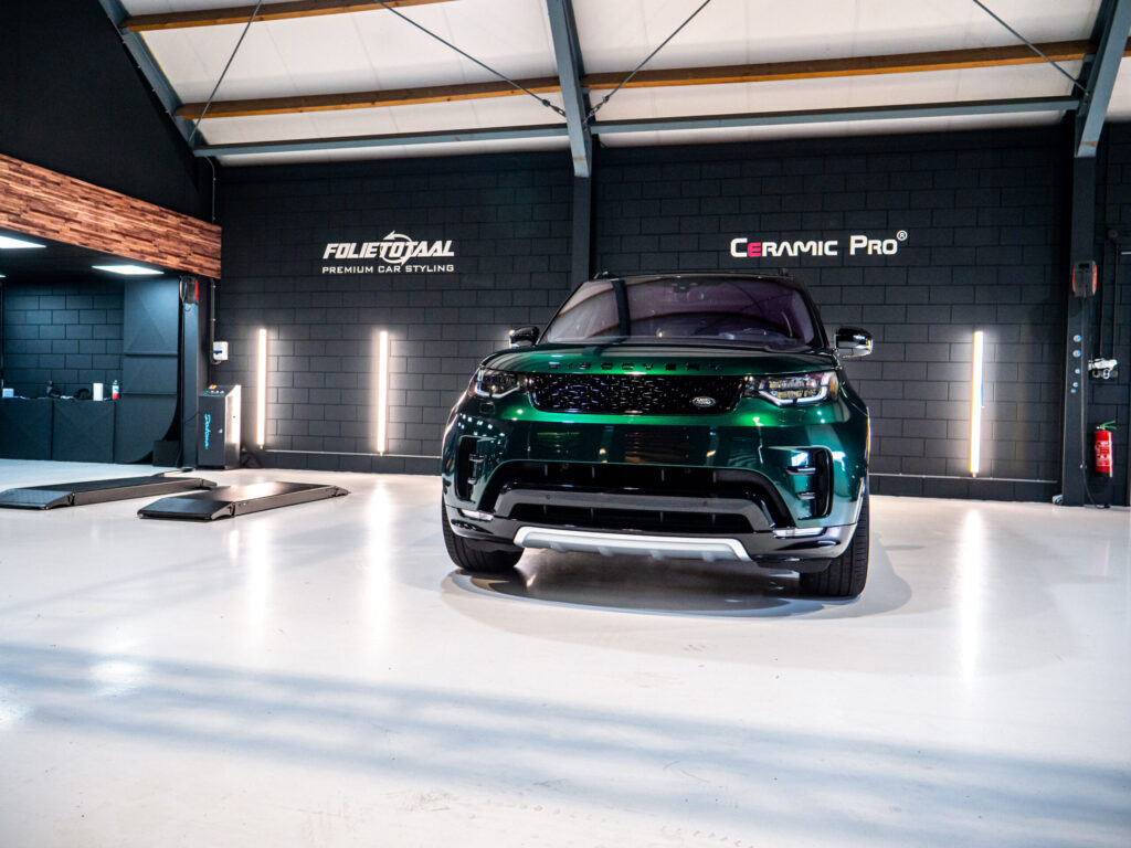 Land Rover Defender Hunter Green
