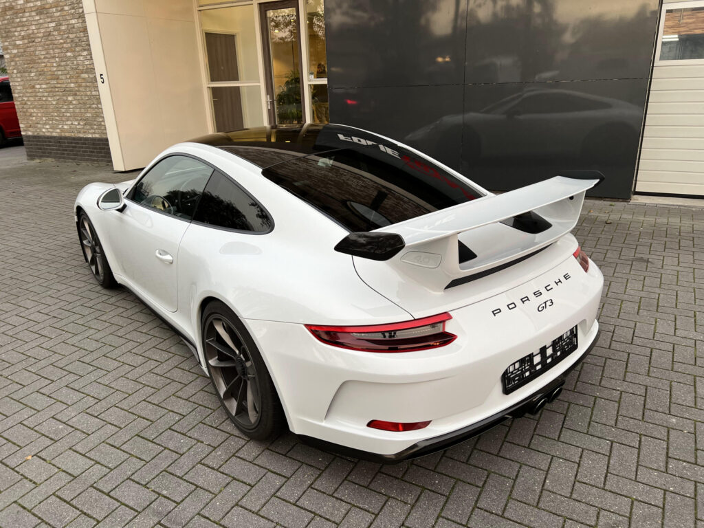 Porsche 911 GT3 – styling met supergloss carbon