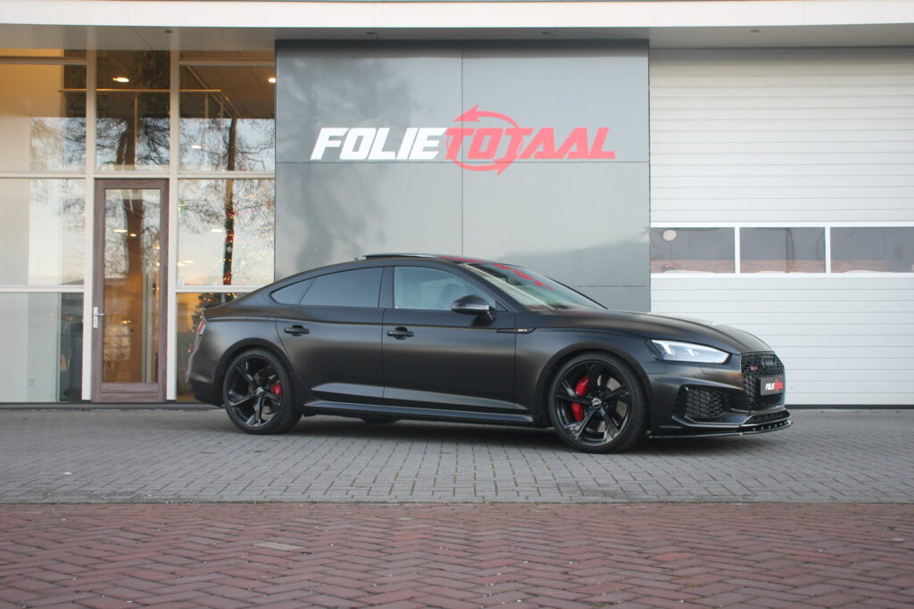 Audi RS5 in SatinBlack