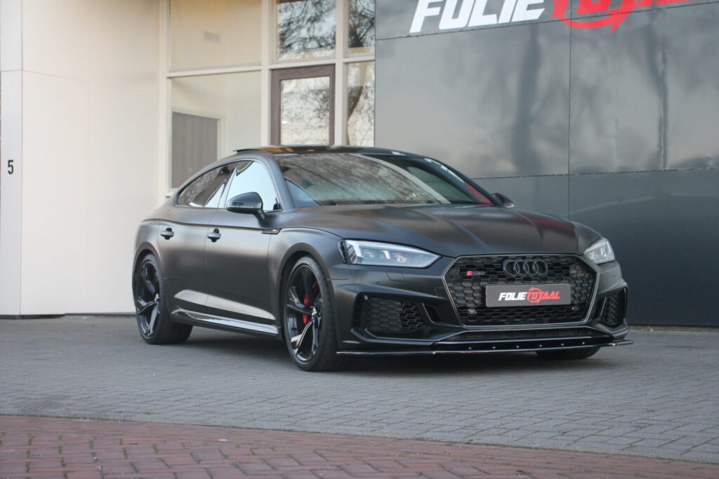 Audi RS5 in SatinBlack