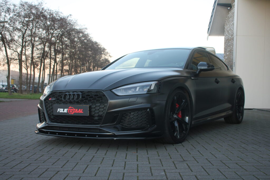 Audi RS5 in SatinBlack