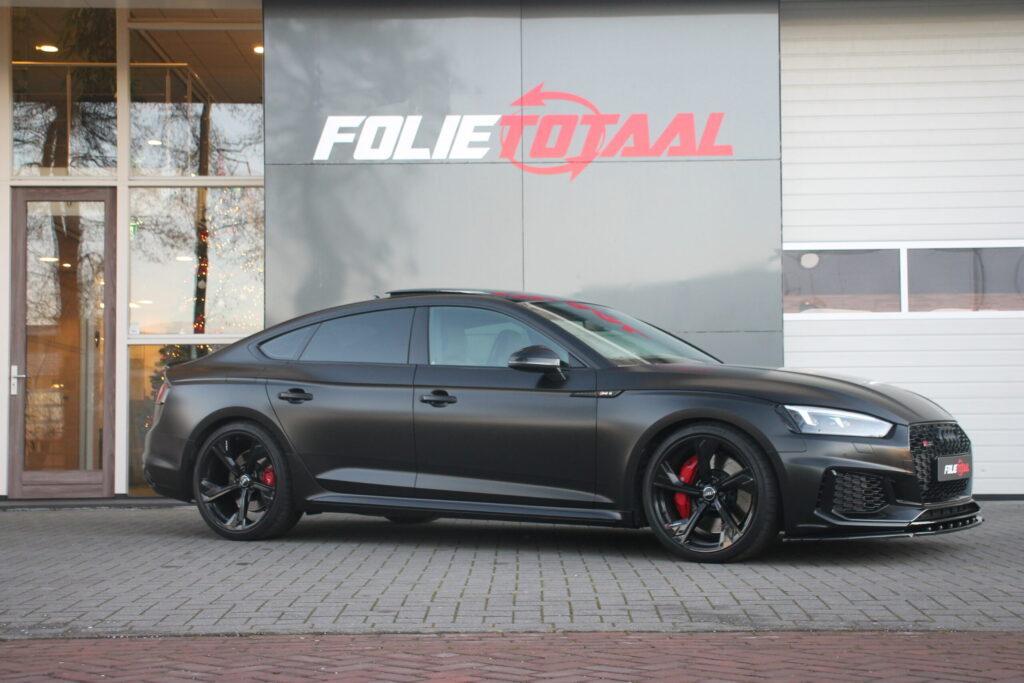 Audi RS5 in SatinBlack