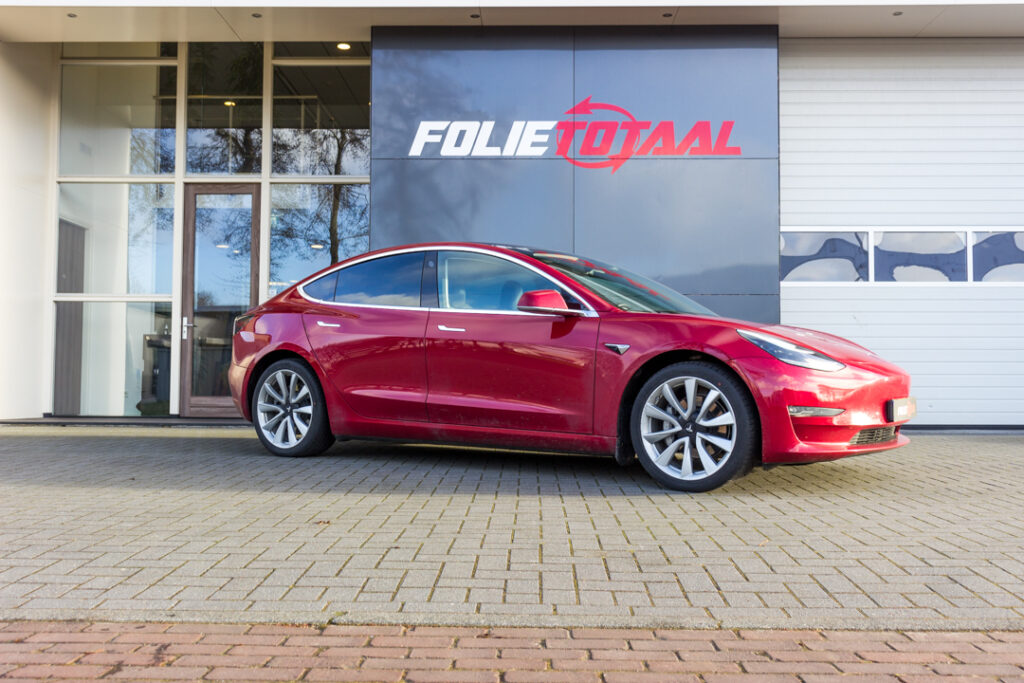 Tesla Model 3 blinderen