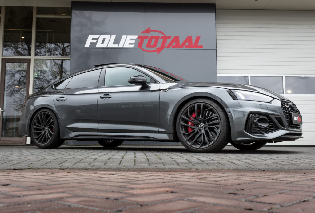 Audi RS5 ruiten achter de B-stijl getint
