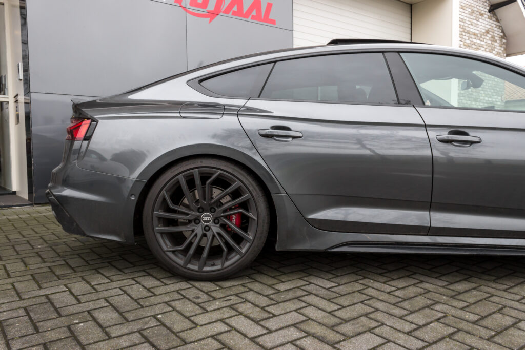 Audi RS5 ruiten achter de B-stijl getint