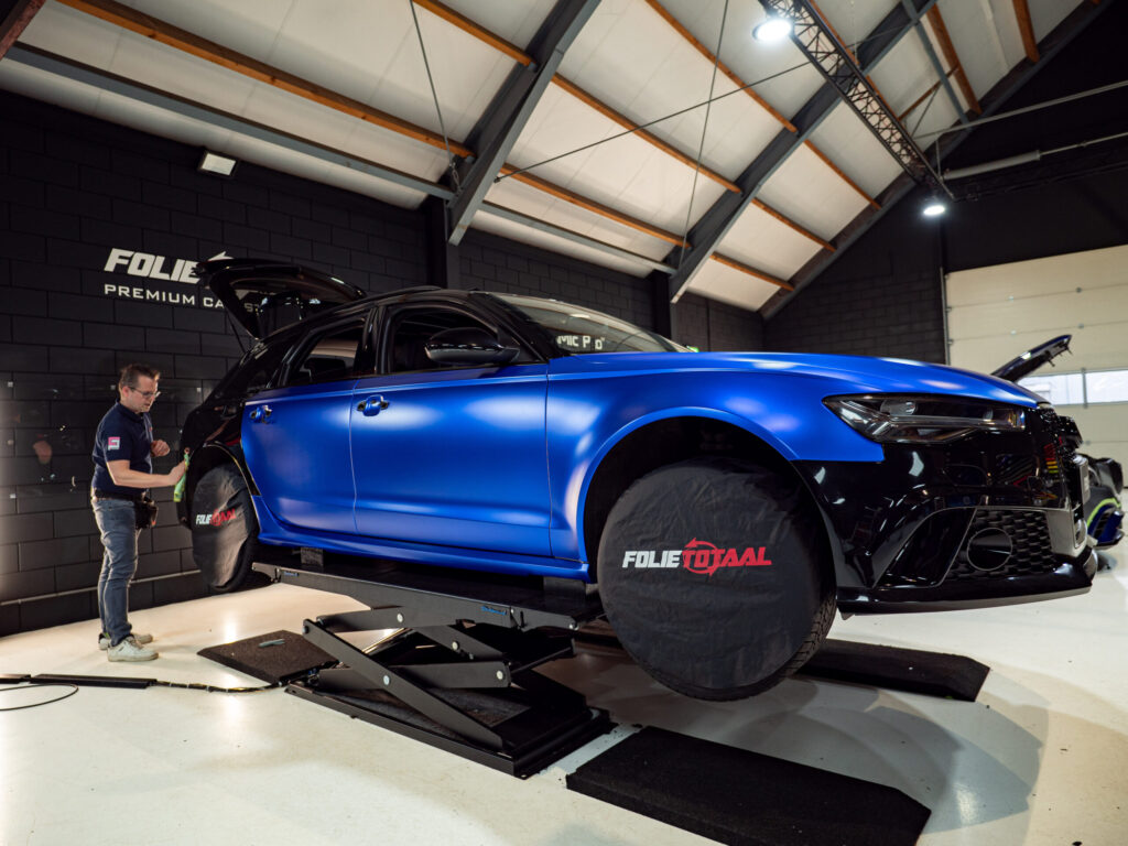 Audi RS6 – Satin Blue