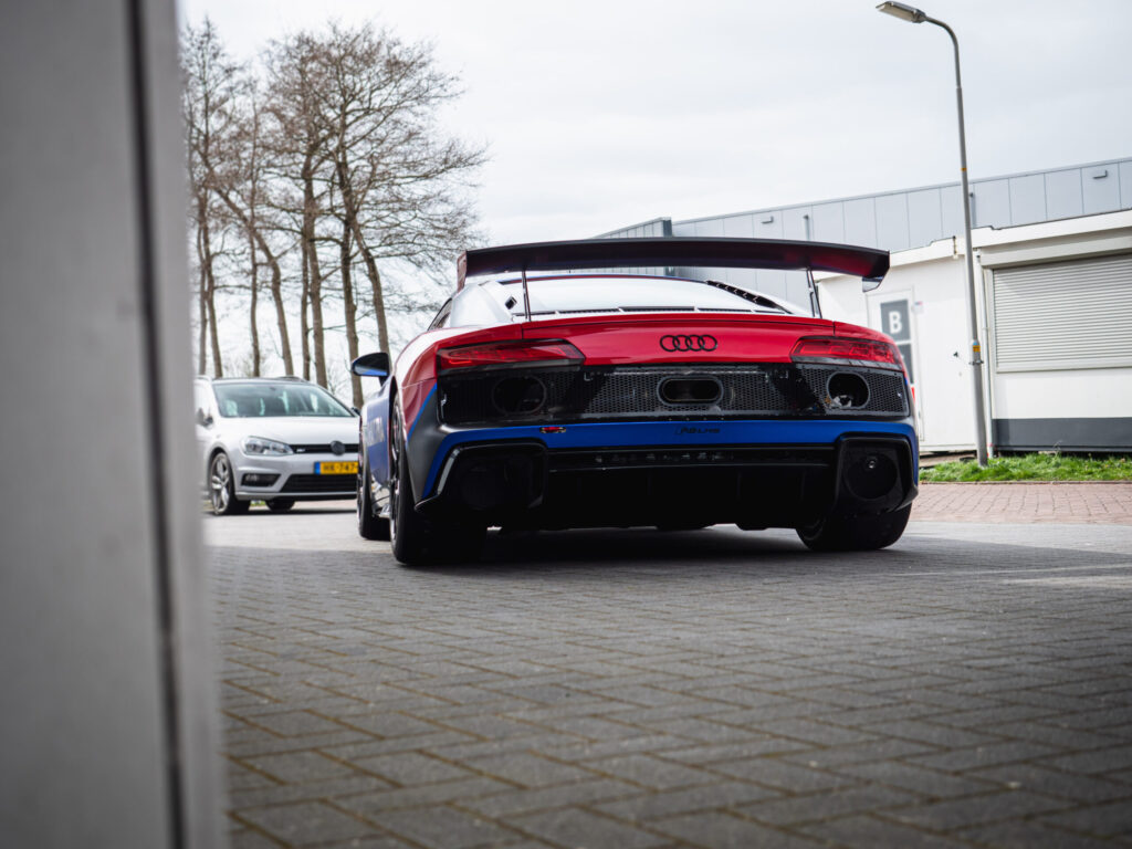 Audi R8 V10 LMS
