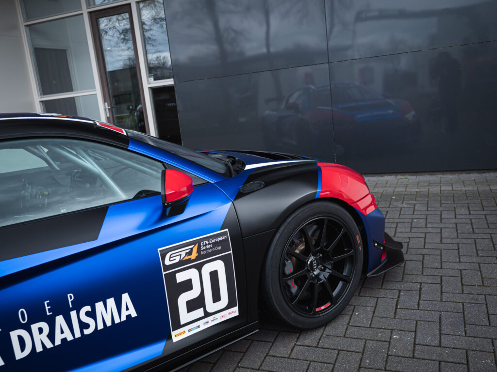 Audi R8 V10 LMS