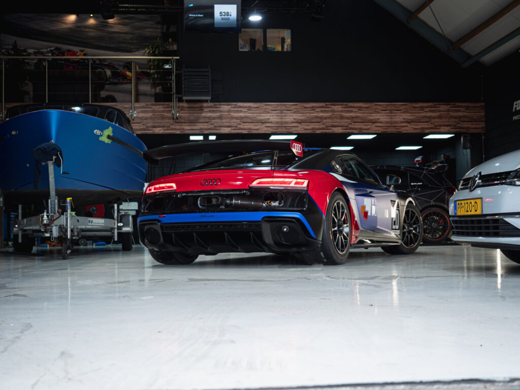 Audi R8 V10 LMS