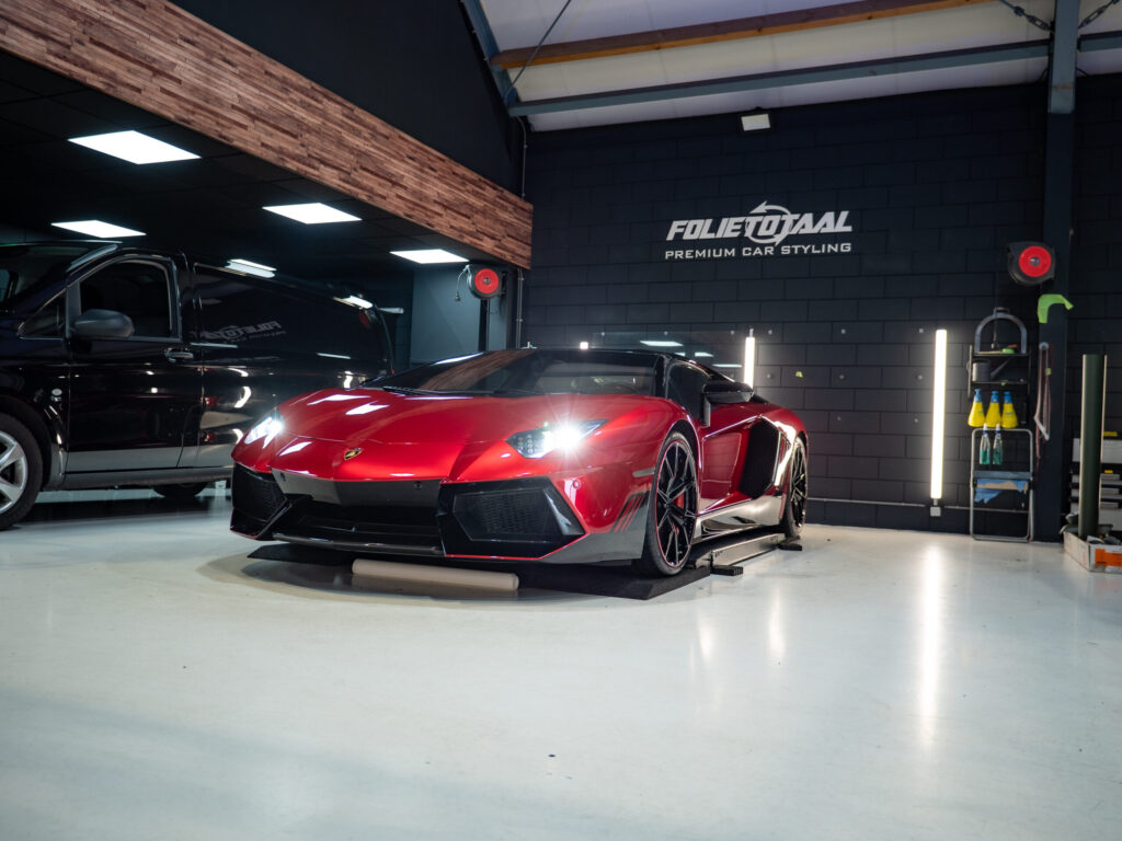 Full custom wrap Lamborghini Aventador LP700