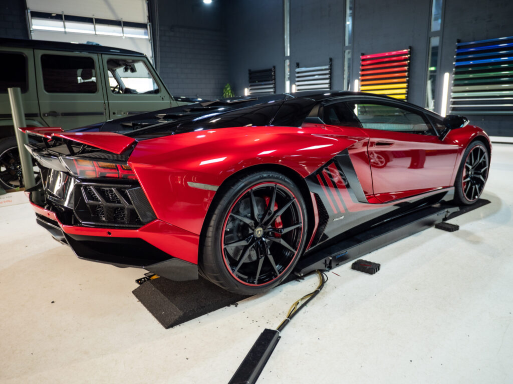 Full custom wrap Lamborghini Aventador LP700