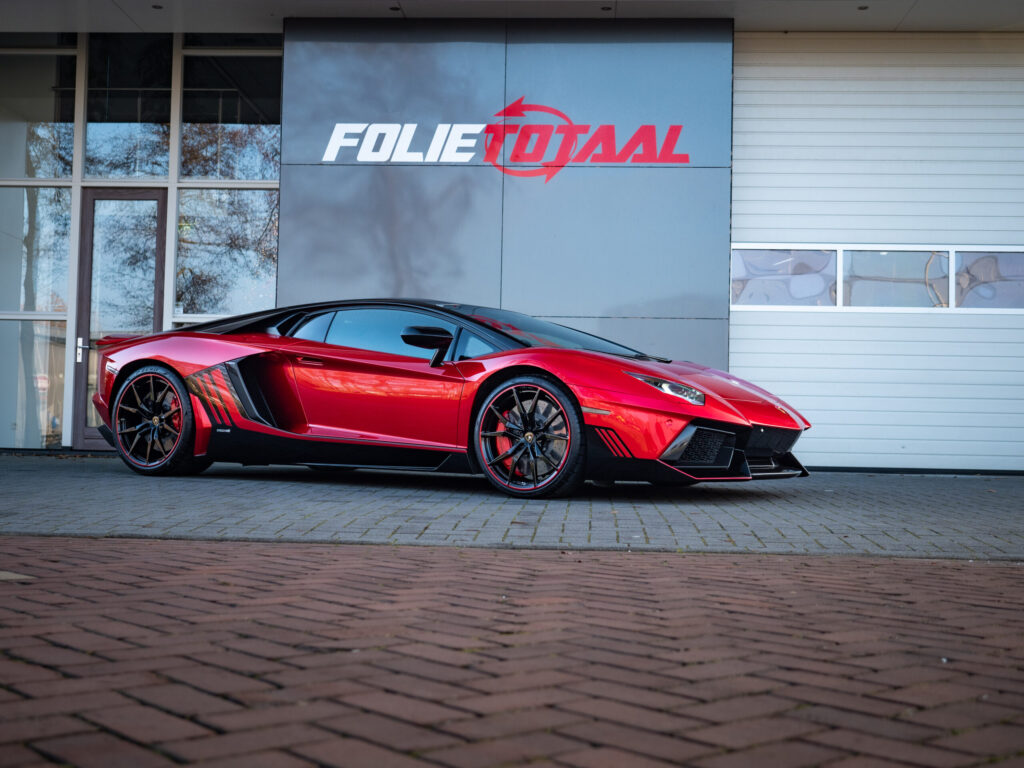 Full custom wrap Lamborghini Aventador LP700