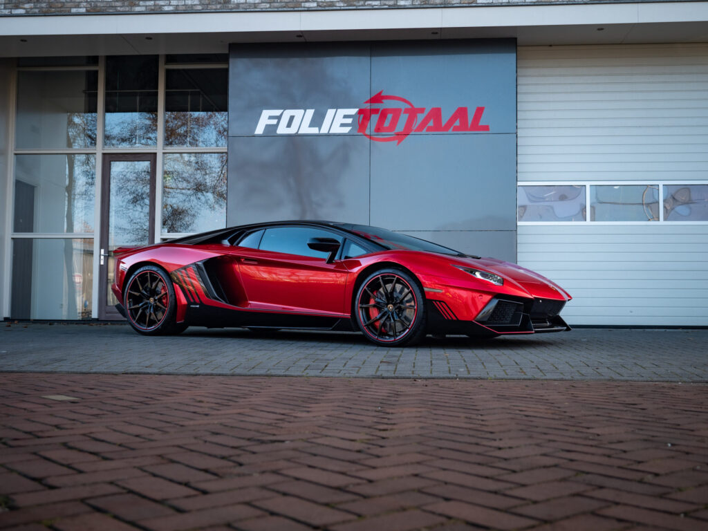 Full custom wrap Lamborghini Aventador LP700