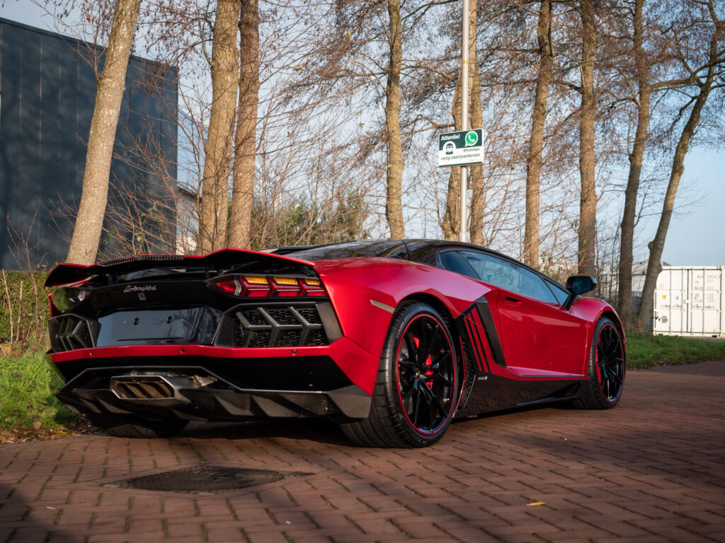 Full custom wrap Lamborghini Aventador LP700