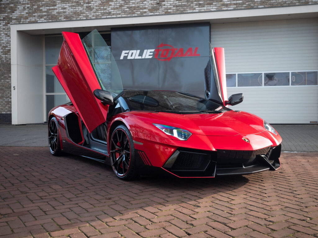 Full custom wrap Lamborghini Aventador LP700
