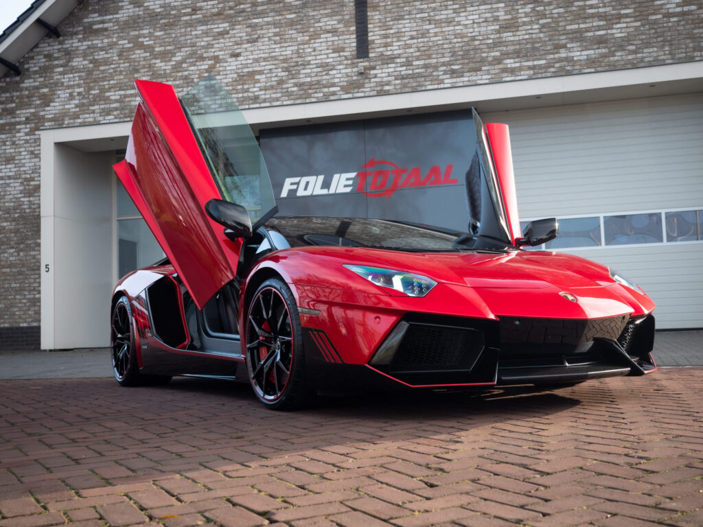 Full custom wrap Lamborghini Aventador LP700