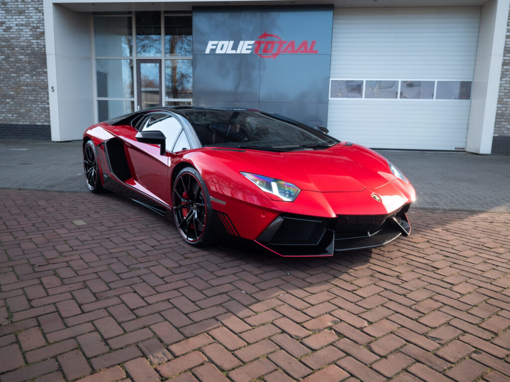 Full custom wrap Lamborghini Aventador LP700