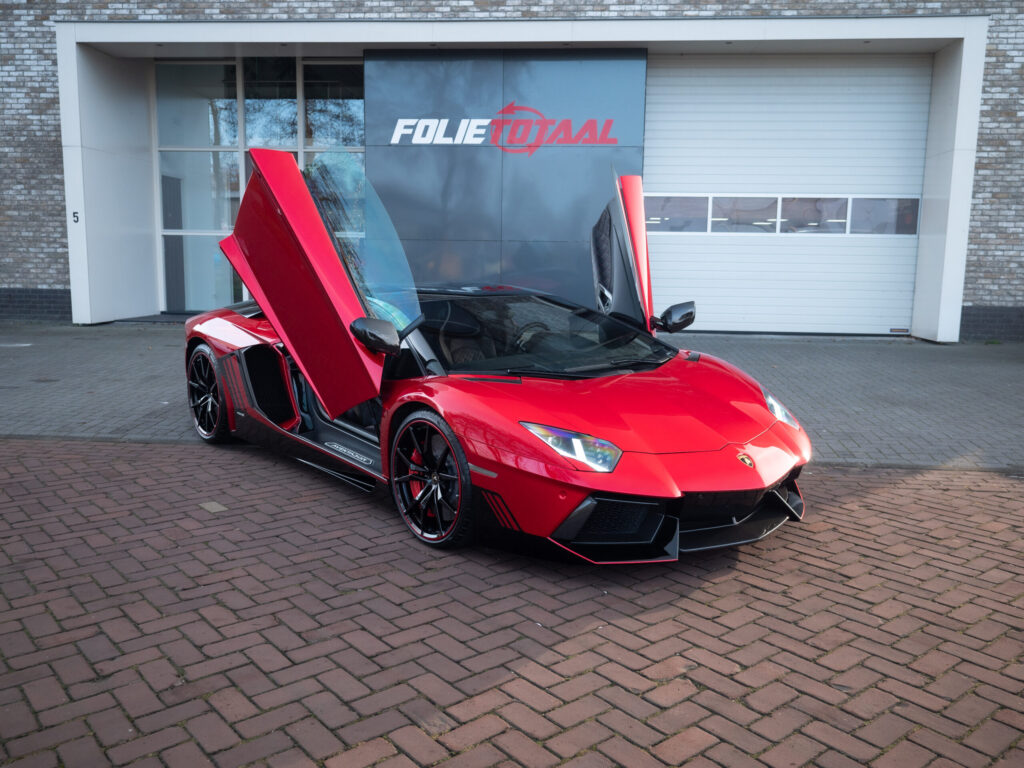 Full custom wrap Lamborghini Aventador LP700