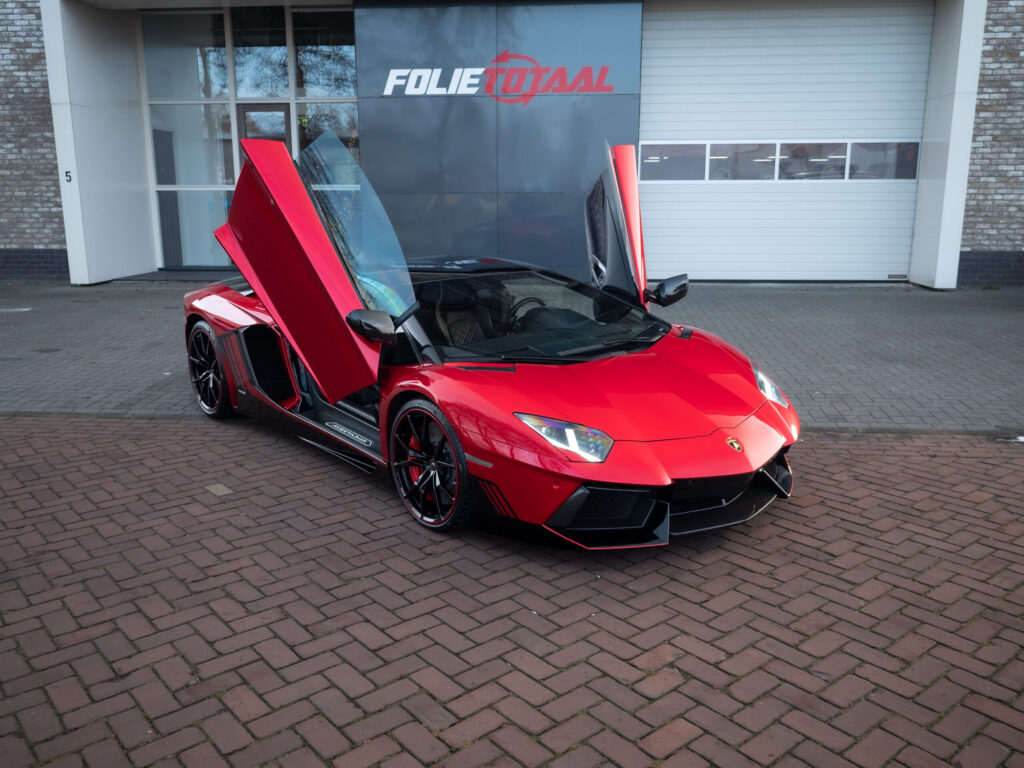 Full custom wrap Lamborghini Aventador LP700